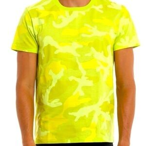 NWOT Men’s Valentino Fluorescent yellow camo tshirt